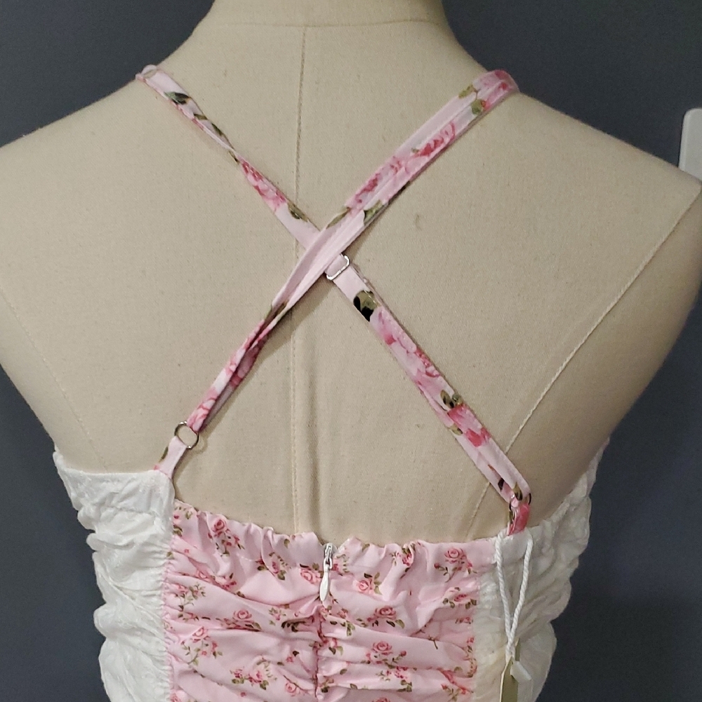 Ebossy Pink and White Barbiecor Floral Cottagecore  Halter Dress Size S - Picture 5 of 15